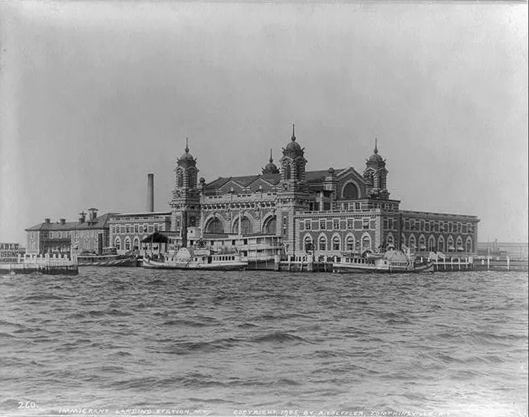 File:Ellis Island.jpg