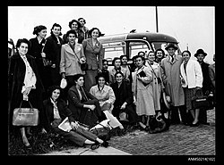 European post-WWII migrants on their way to their new countries