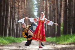 Couple in traditional Russian dress